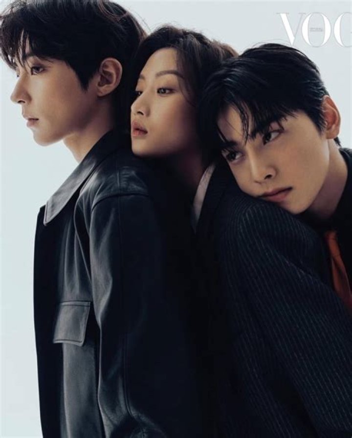 Cha Eunwoo And Moon Ga Young: A Dynamic Duo In The Spotlight