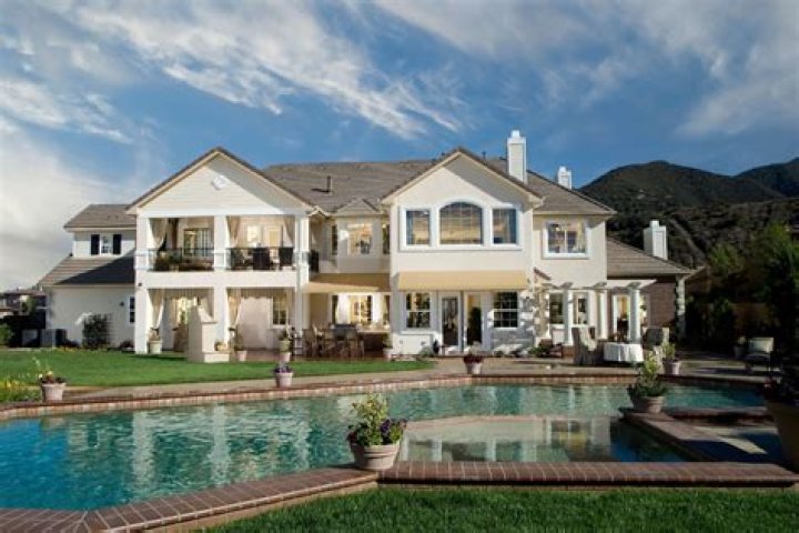 Chris Brown's Staggering Net Worth: Millions In The Making