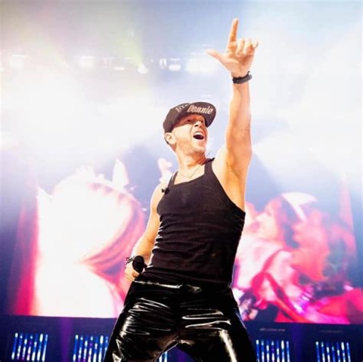 Donnie Wahlberg Of The Backstreet Boys: Get The Inside Scoop