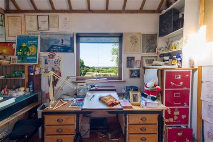 Explore The Life And Work Of Lee Carter III In Texas