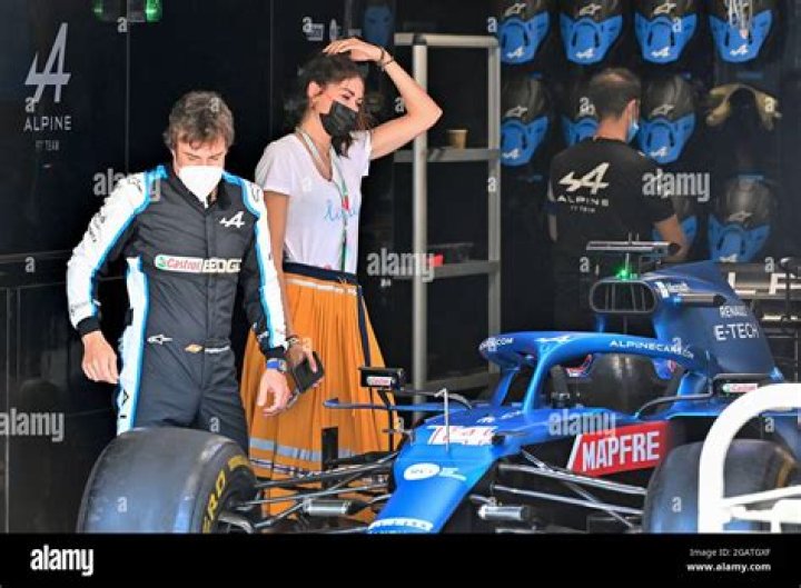 Linda Morselli And Fernando Alonso's Romantic Ride: A Love Story