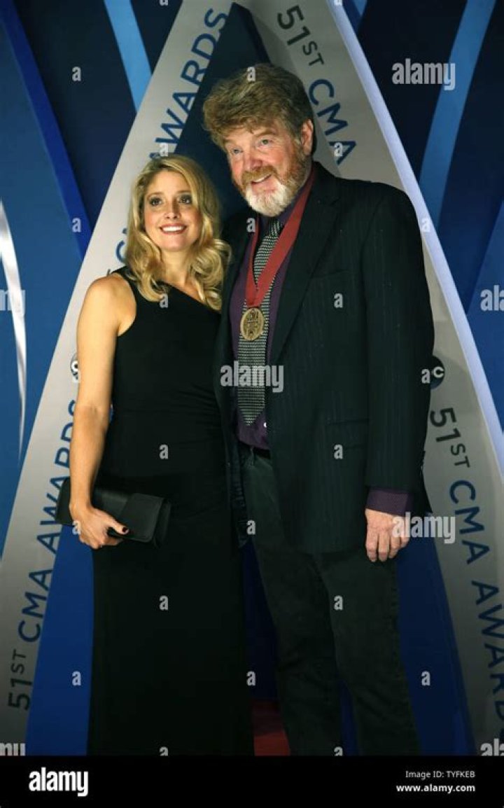 Mac McAnally Wife: Behind The Curtains Of Their Marriage