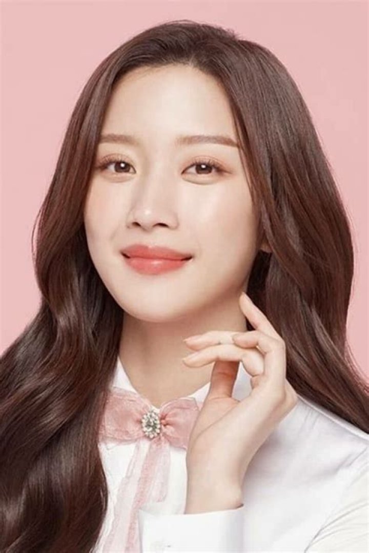 Mun Ka-young's Age: How Old Is The Rising South Korean Actress?