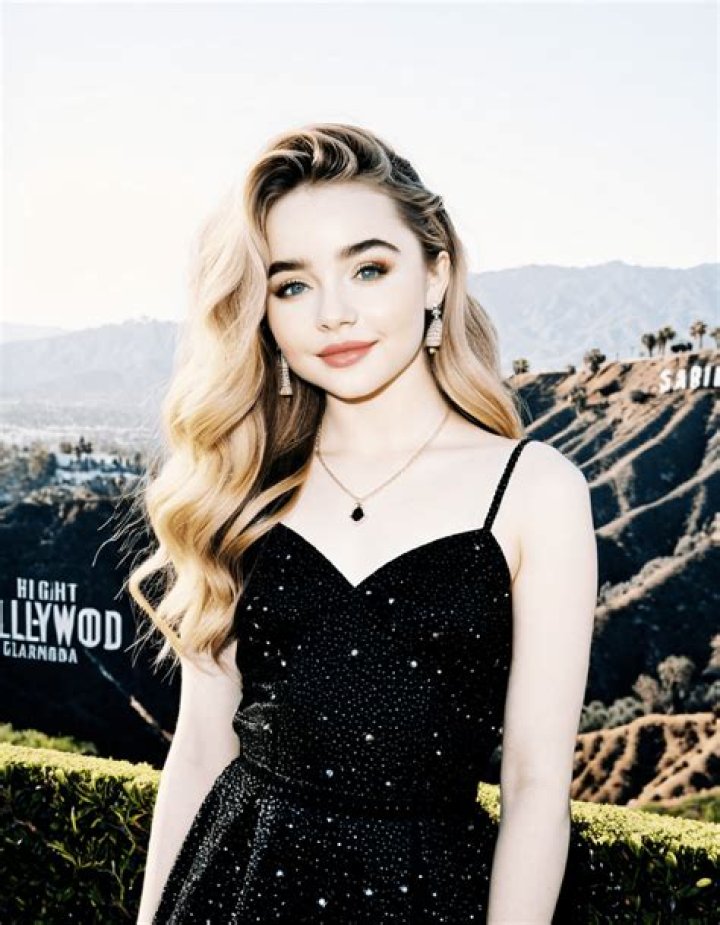 Sabrina Carpenter Height: Unlocking The Mystery Behind Her Stature