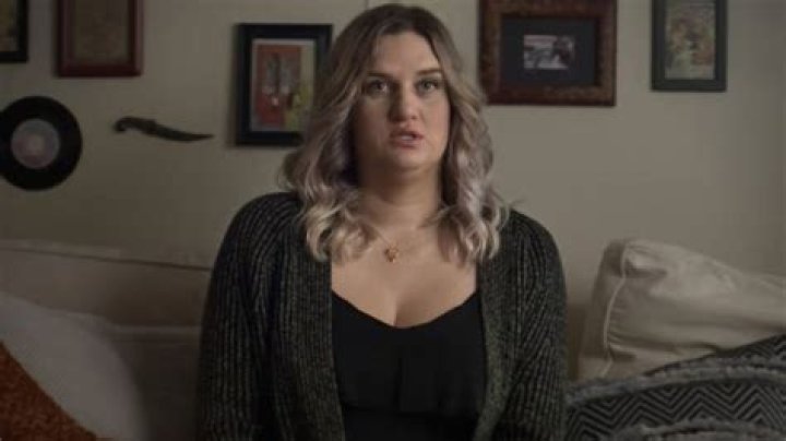 Stalking Katie Holmes' Height: Unveiling Her Vertical Grace