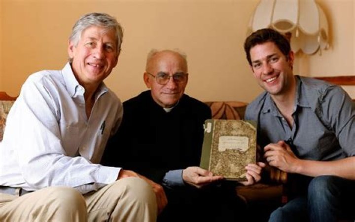 The Ultimate Guide To Ronald Krasinski: A Profile Of A Hollywood Star